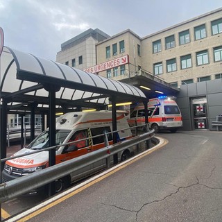 Scontro fra auto a La Salle, due feriti