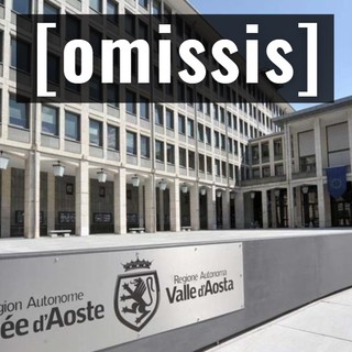 Le cesoie dell'OMISSIS trasformano il Consiglio Valle in un teatro del grottesco