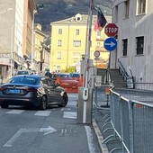 Magistrati e carabinieri lasciano il Palazzo di Giustiza di Aosta