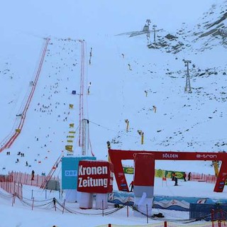 Sci alpino, per maltempo cancellate le gare a Soelden; oggi si decide per Cervinia