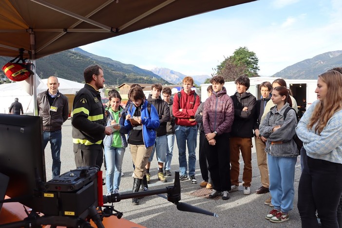 Giovani studenti valdostani a scuola di Protezione civile