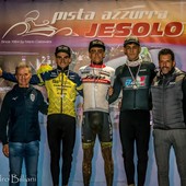 Ciclismo, i fratelli Agostinacchio dominano a Jesolo