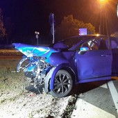 Auto semidistrutta in un recente incidente nella zona di Plantayes (foto di repertorio)