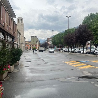 Aosta, rinviata pedonalizzazione di piazza Repubblica, la Lega: 'Nuti affondato'