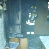 Alloggio devastato dalle fiamme a Saint-Christophe