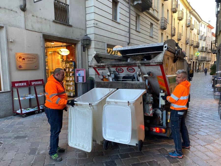 Aosta, raccolta rifiuti anticipata sabato per la festa degli Alpini