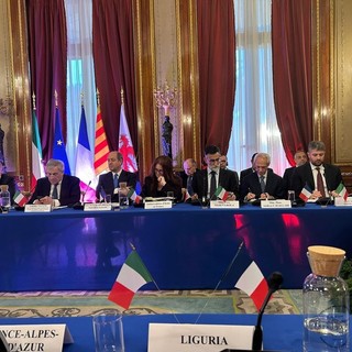 La riunione interministeriale a Nizza (prima da dx Emily Rini)