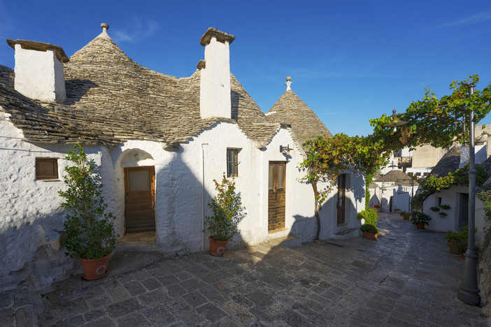 Street-Alberobello