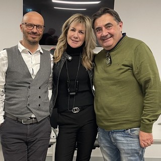 Da sn Claudio Albertinelli segretario generale Savt; Katia Laurent (neo eletta segretaria di categoria); Alessandro Parrella (segretario di categoria uscente)