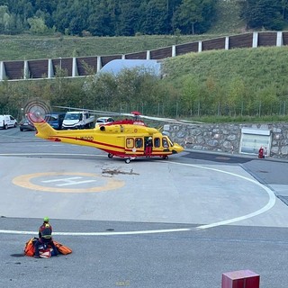 Le guide sono intervenute in elicottero per il recupero (nella foto l'eliporto di Courmayeur)