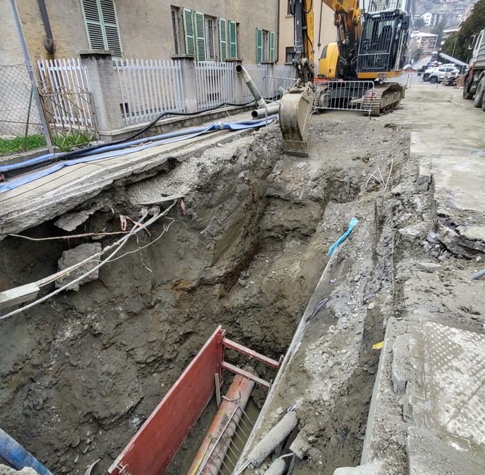 Aosta, ripristinata fognatura in via Monte Vodice