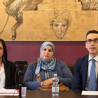 Da sn Lucia Lupi, Atika Choukri e Igor Giostra durante la conferenza stampa