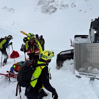 In salvo scialpinista travolto da valanga sopra Gressoney