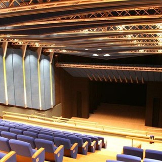 Il cine teatro Giacosa ad Aosta