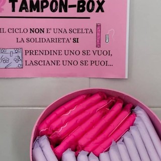 In arrivo in Valle il 'Tampon Box', assorbenti gratuiti nelle scuole