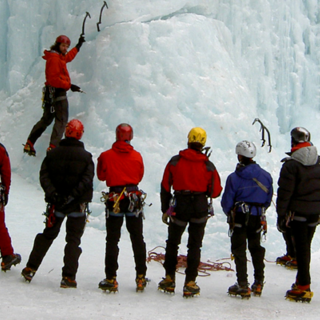 Cercasi ''alpinisti volontari' per aspiranti guide