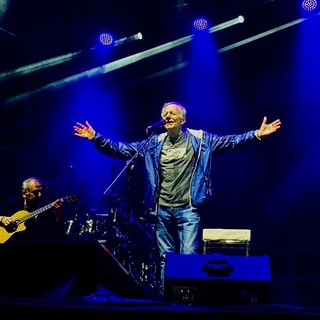 Storie di amore e di lotta nel concerto di Vecchioni al Forte di Bard