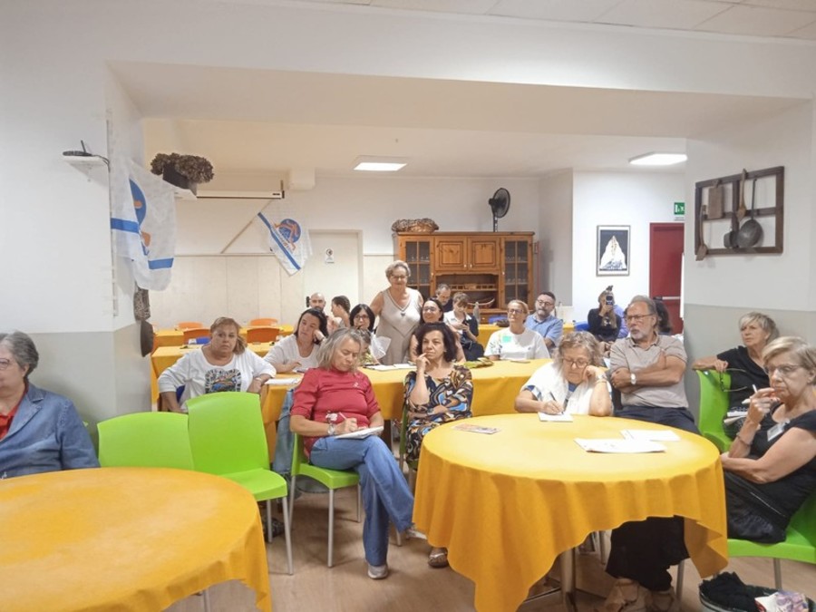 Soci e ospiti a una conviviale del CVS