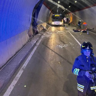 Incidente stradale in galleria a Chatillon