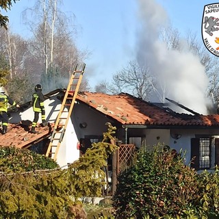 Vigili del fuoco valdostani impegnati in incendio abitazione in Piemonte