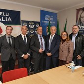 Il deputato Alessandro Urzì (al centro nella foto tra Massimo Lattanzi e Alberto Zucchi) in visita ad Aosta